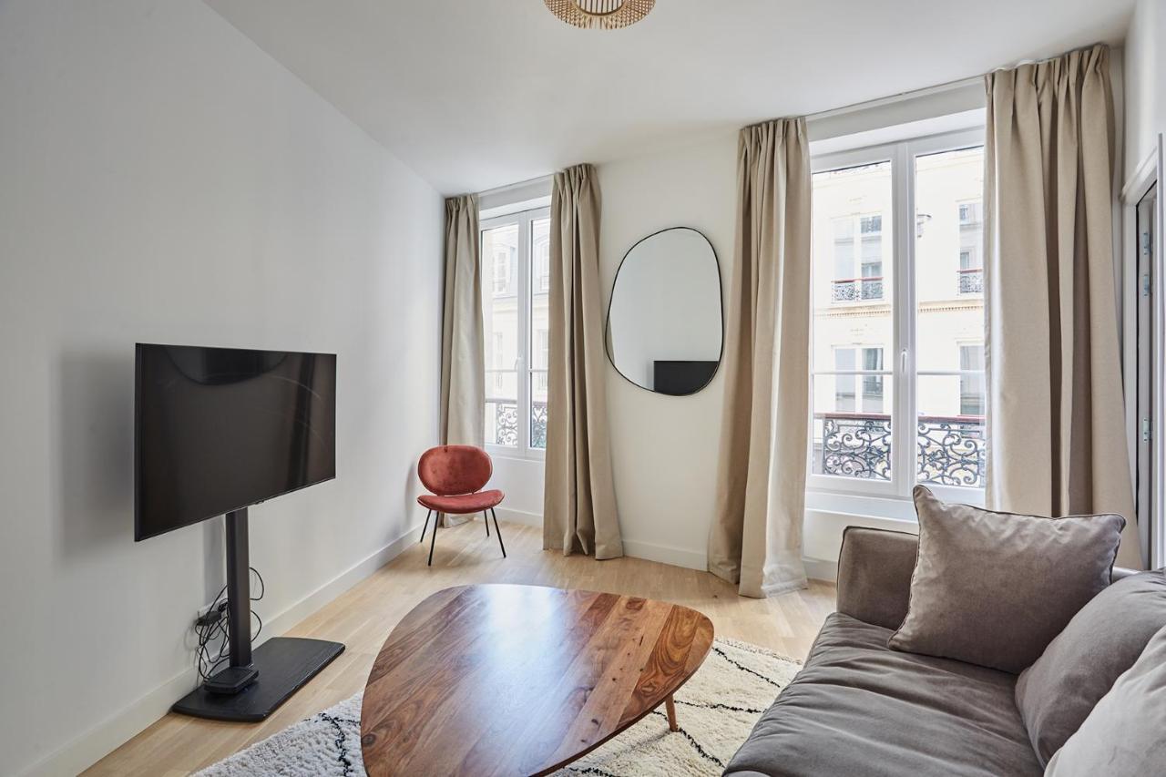 Apartment Center Of Paris By Studio Prestige Luaran gambar